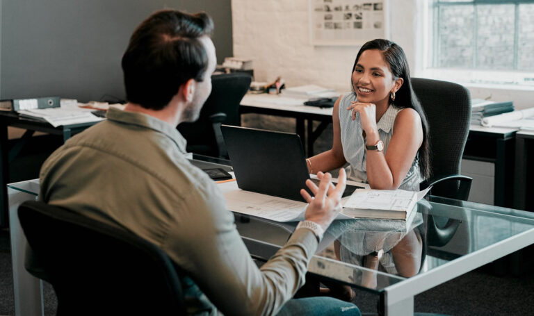 Qual a hora certa de contratar funcionários para minha empresa?